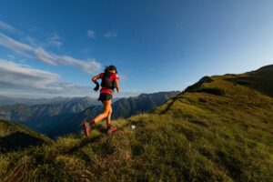 Force et endurance : les fondations indispensables pour débuter le trail